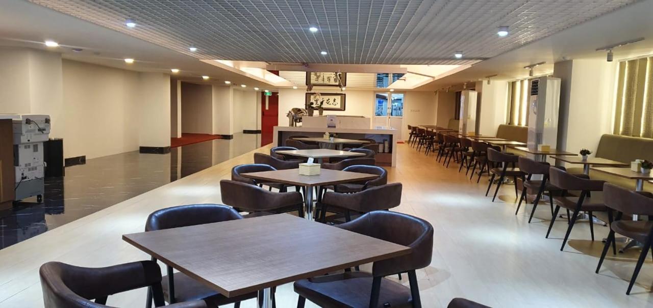 Grand G7 Hotel Pasar Baru Jakarta Exteriör bild