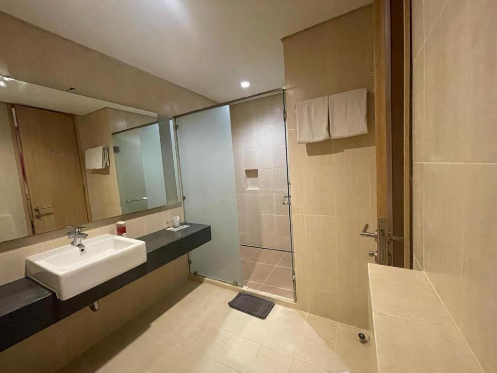 Grand G7 Hotel Pasar Baru Jakarta Exteriör bild